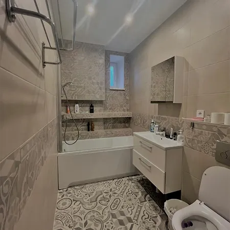 Spacious For Up To 3 People In Centre Apartamento Riga